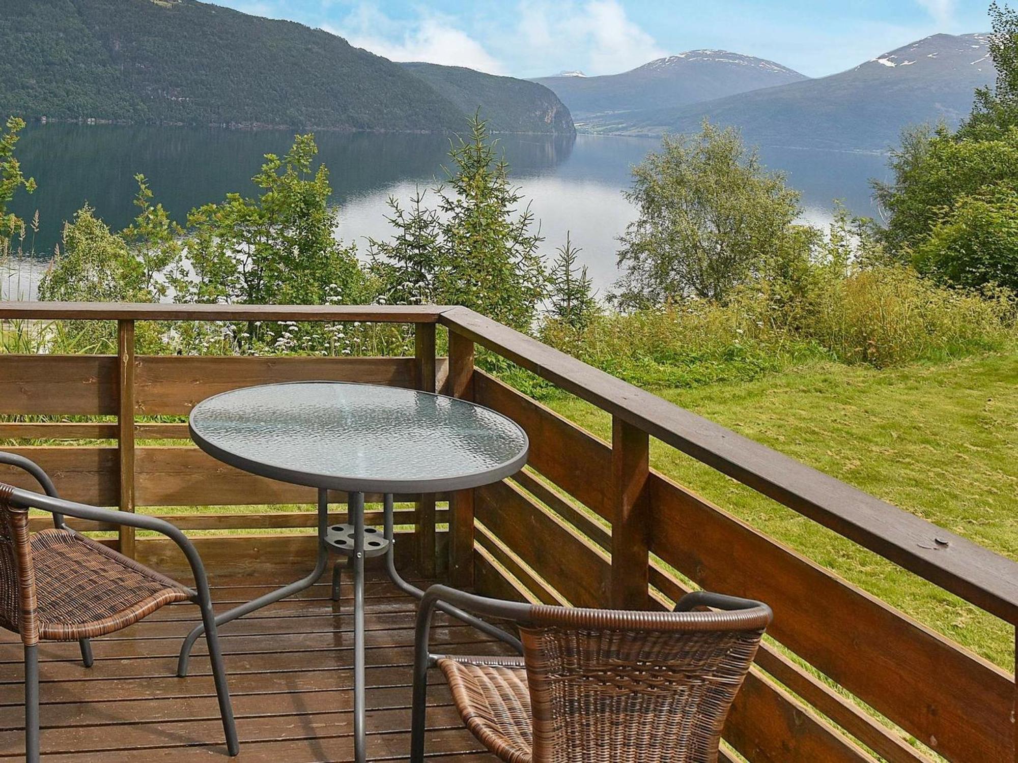 Three-Bedroom Holiday Home In Utvik 1 Reed Habitación foto